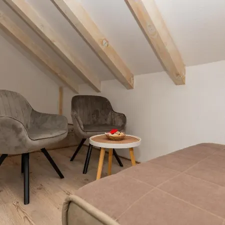 Villa Kameni Cvijet - Makarska By Guide *