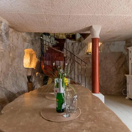 Villa Kameni Cvijet - Makarska By Guide