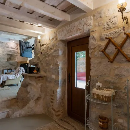 Villa Kameni Cvijet - Makarska By Guide Kamenmost