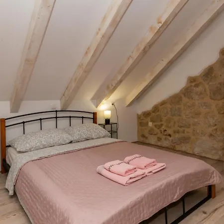 Villa Kameni Cvijet - Makarska By Guide Kamenmost