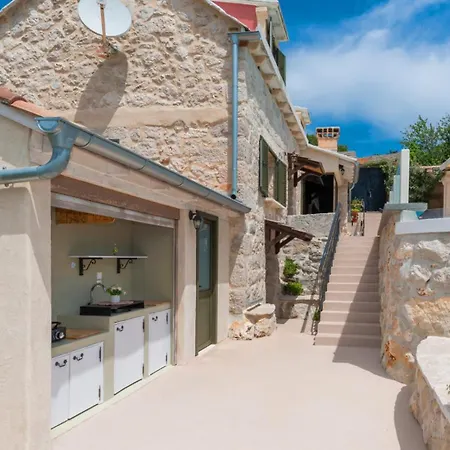 Villa Kameni Cvijet - Makarska By Guide Kamenmost